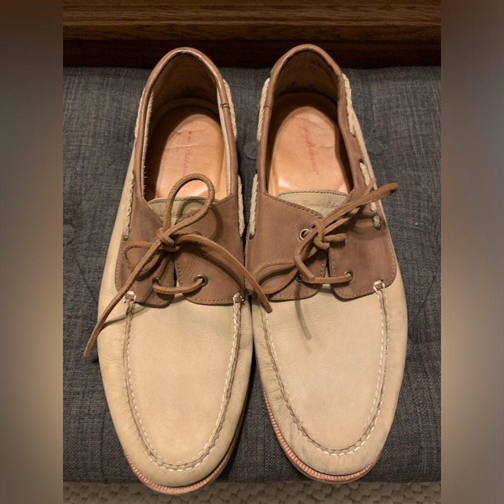 Tommy Bahama Mens Boat Shoes, Brody,11 M, Good Condition, Some Loose Stitching